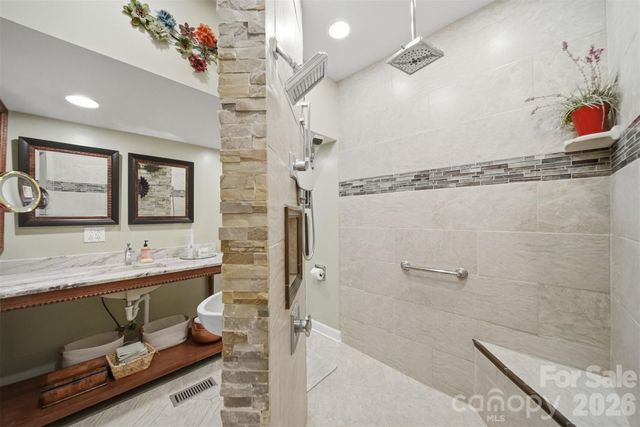 3497 Blue Creek Road, Lenoir, NC 28645