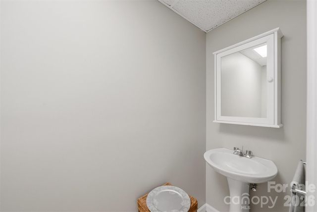 3497 Blue Creek Road, Lenoir, NC 28645