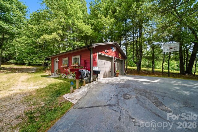 3497 Blue Creek Road, Lenoir, NC 28645