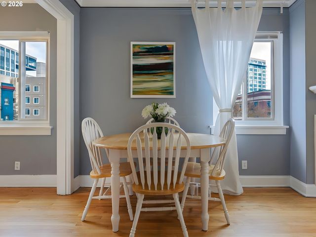 709 Sw 16TH Ave 304, Portland, OR 97205