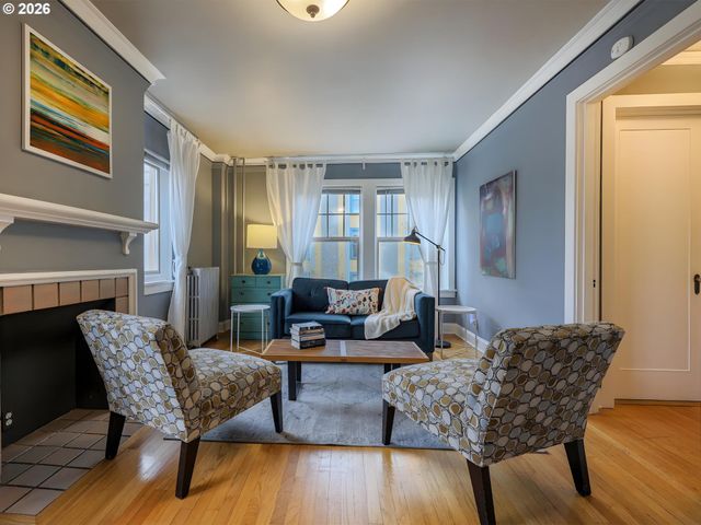 709 Sw 16TH Ave 304, Portland, OR 97205