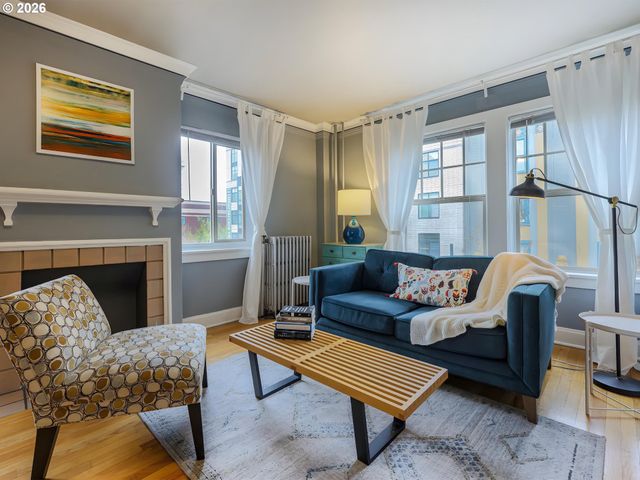 709 Sw 16TH Ave 304, Portland, OR 97205