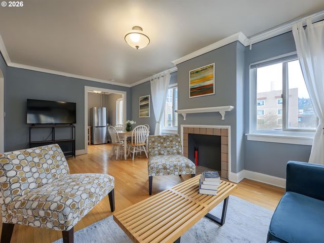 709 Sw 16TH Ave 304, Portland, OR 97205