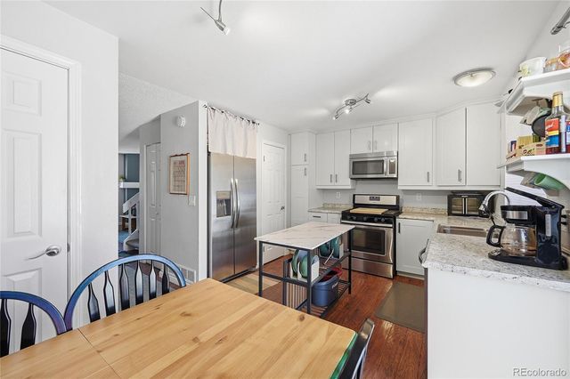 9631 W Chatfield Avenue B, Littleton, CO 80128