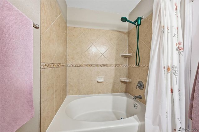 9631 W Chatfield Avenue B, Littleton, CO 80128