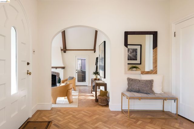 5200 Golden Gate Ave, Oakland, CA 94618