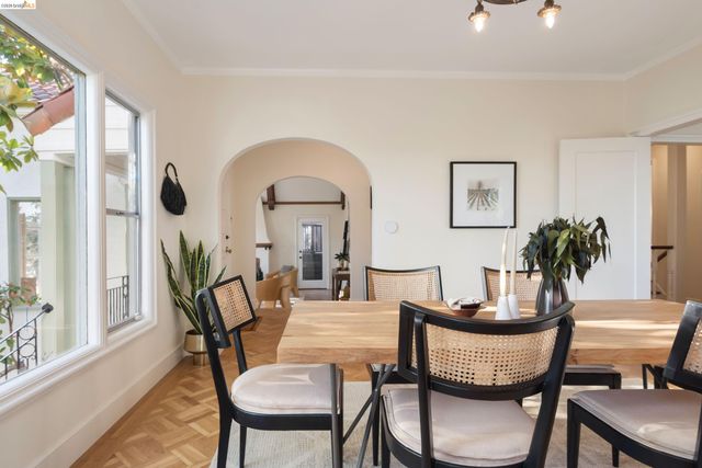 5200 Golden Gate Ave, Oakland, CA 94618