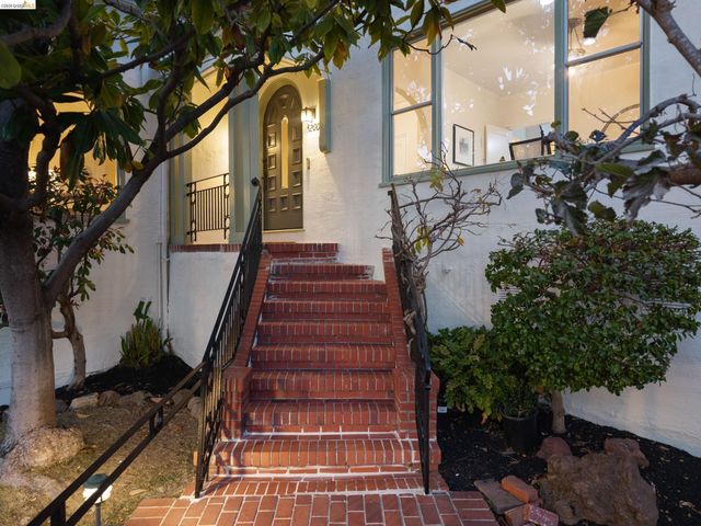 5200 Golden Gate Ave, Oakland, CA 94618