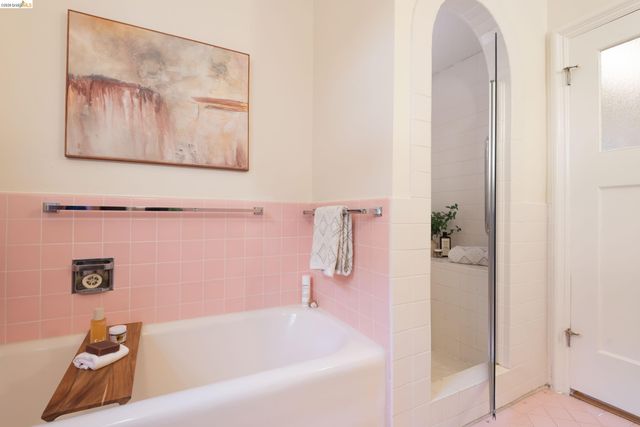 5200 Golden Gate Ave, Oakland, CA 94618