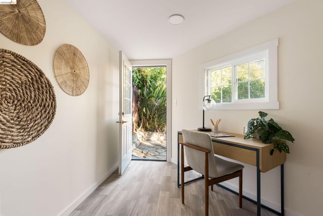 5200 Golden Gate Ave, Oakland, CA 94618