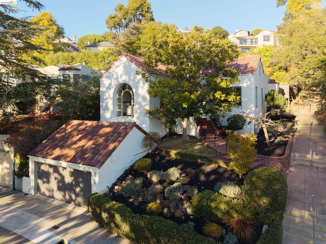 5200 Golden Gate Ave, Oakland, CA 94618