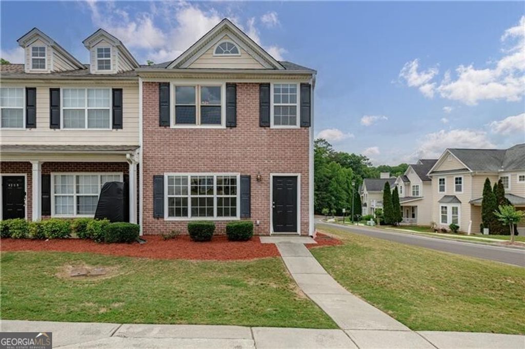 4203 Legacy Square, Atlanta, GA 30349