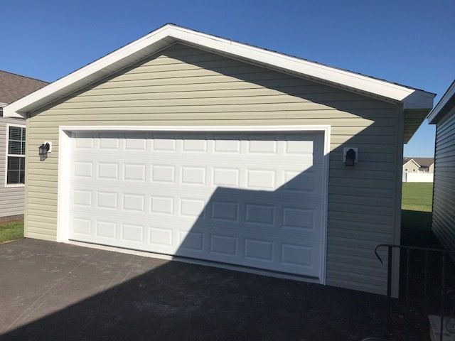 22439 S Remington Drive, Channahon, IL 60410