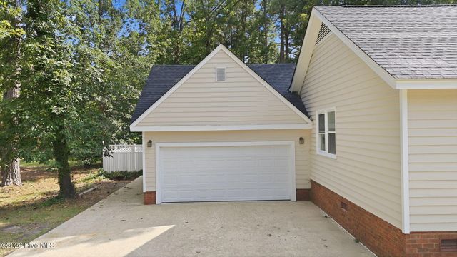 1209 Waterloo Drive, Rocky Mount, NC 27804