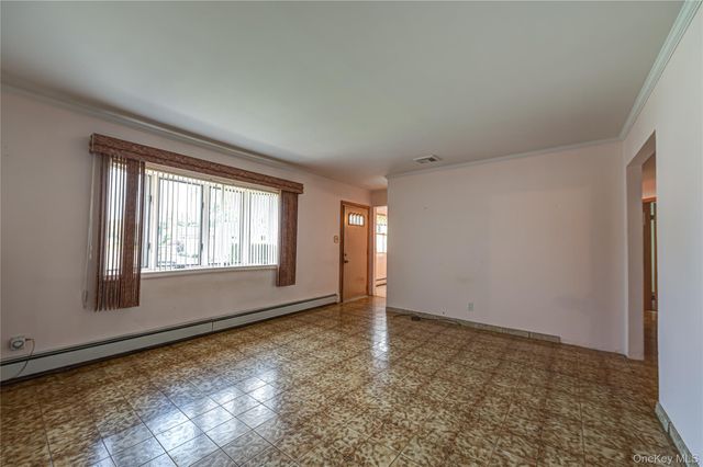 3986 Maplewood Drive, Seaford, NY 11783
