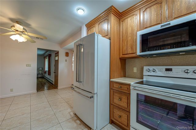 3986 Maplewood Drive, Seaford, NY 11783