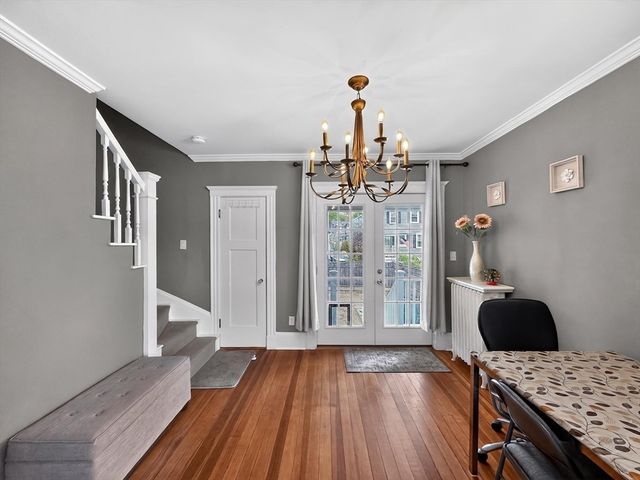 9 Hood St, Saugus, MA 01906