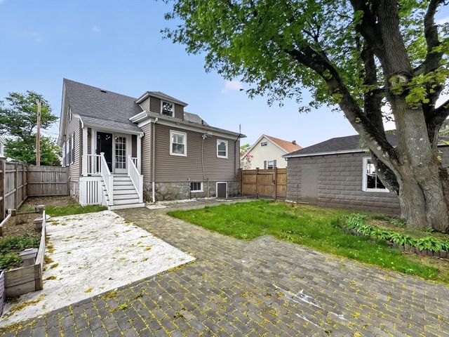 9 Hood St, Saugus, MA 01906