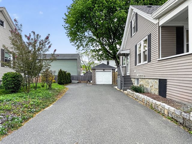 9 Hood St, Saugus, MA 01906