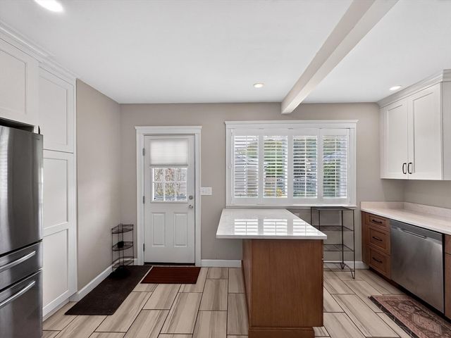 9 Hood St, Saugus, MA 01906