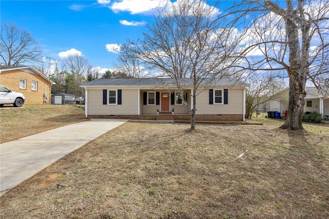 717 Old Stagecoach Road, Easley, SC 29642