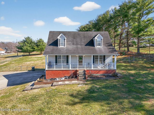 630 Picnic Hill Rd, Irvine, KY 40336