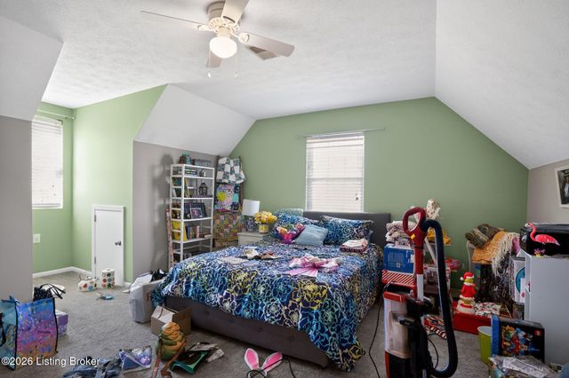 630 Picnic Hill Rd, Irvine, KY 40336