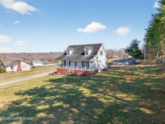 630 Picnic Hill Rd, Irvine, KY 40336