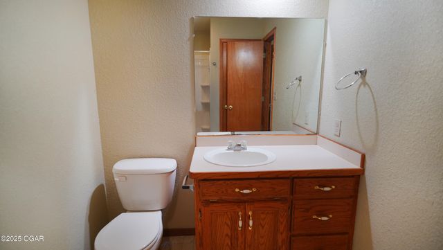 2521 S Adele Avenue, Joplin, MO 64804