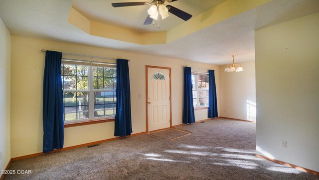 2521 S Adele Avenue, Joplin, MO 64804