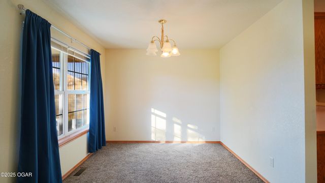 2521 S Adele Avenue, Joplin, MO 64804