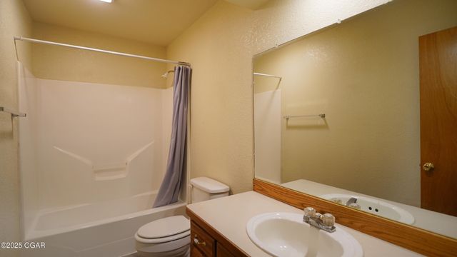 2521 S Adele Avenue, Joplin, MO 64804