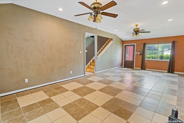 6202 Valley Pawn, San Antonio, TX 78250