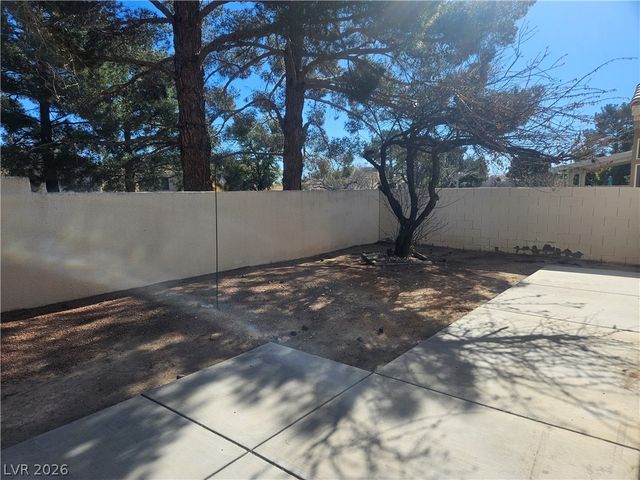 2320 Hunt Club Street, Las Vegas, NV 89128