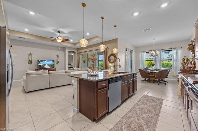 3286 Baravaldo CIR, Cape Coral, FL 33909