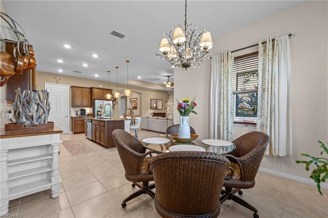 3286 Baravaldo CIR, Cape Coral, FL 33909