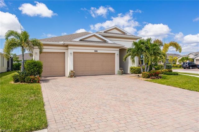 3286 Baravaldo CIR, Cape Coral, FL 33909