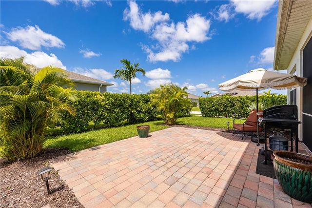 3286 Baravaldo CIR, Cape Coral, FL 33909