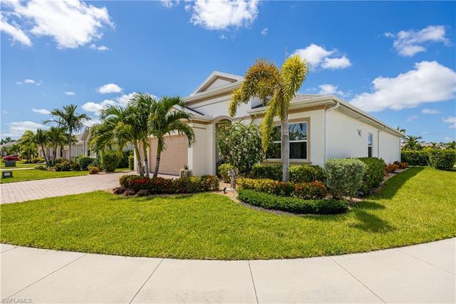 3286 Baravaldo CIR, Cape Coral, FL 33909