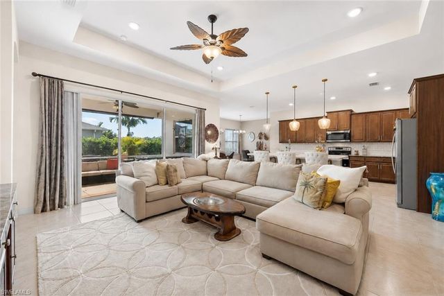 3286 Baravaldo CIR, Cape Coral, FL 33909