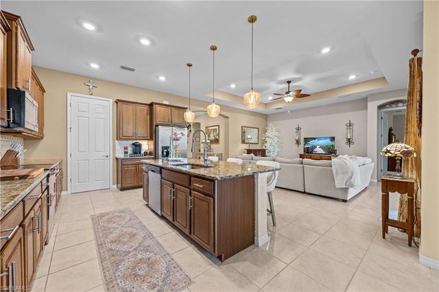 3286 Baravaldo CIR, Cape Coral, FL 33909