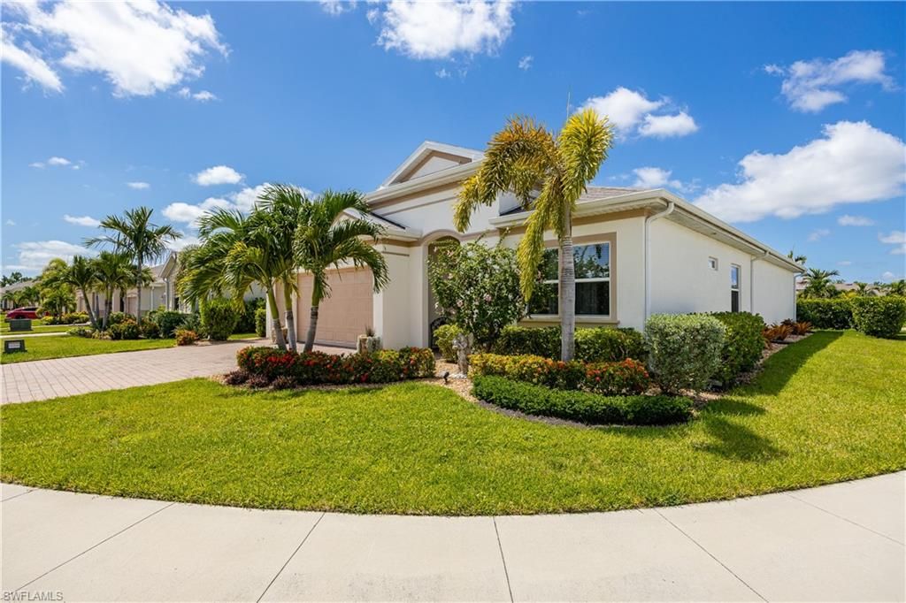 3286 Baravaldo CIR, CAPE CORAL, FL 33909 — photo 4