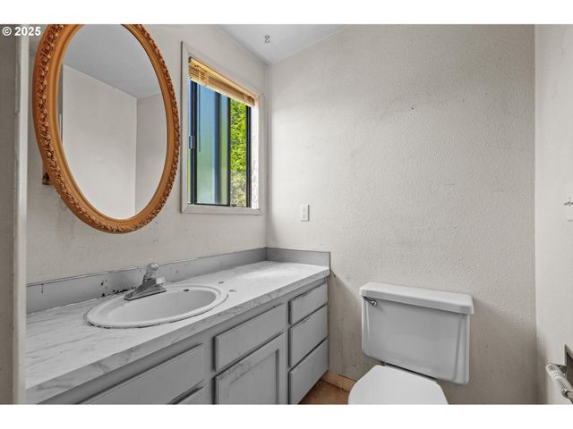 65 Sw PLEASANT VIEW Ave, Gresham, OR 97030