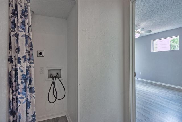 635 Haines Avenue, Dallas, TX 75208