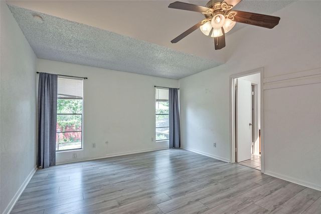 635 Haines Avenue, Dallas, TX 75208