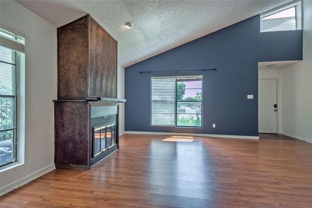 635 Haines Avenue, Dallas, TX 75208