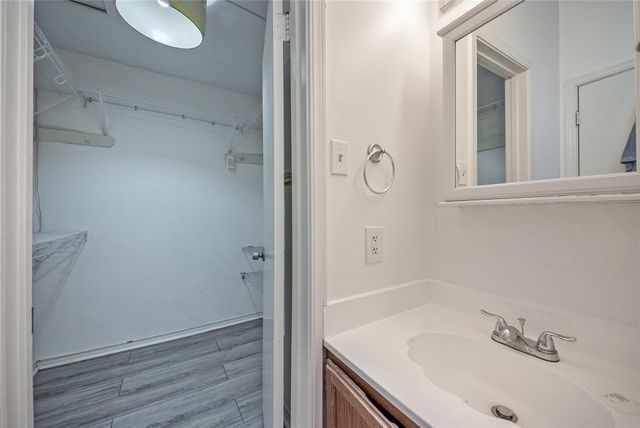 635 Haines Avenue, Dallas, TX 75208