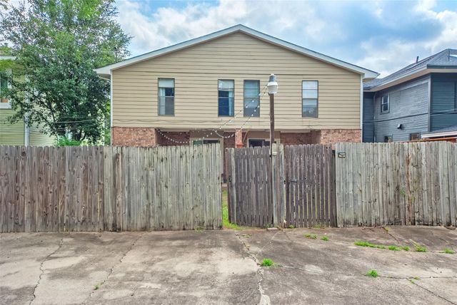 635 Haines Avenue, Dallas, TX 75208