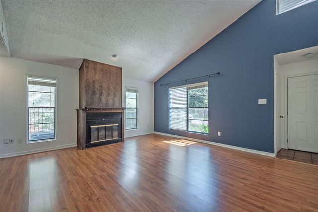 635 Haines Avenue, Dallas, TX 75208