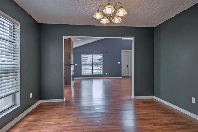 635 Haines Avenue, Dallas, TX 75208